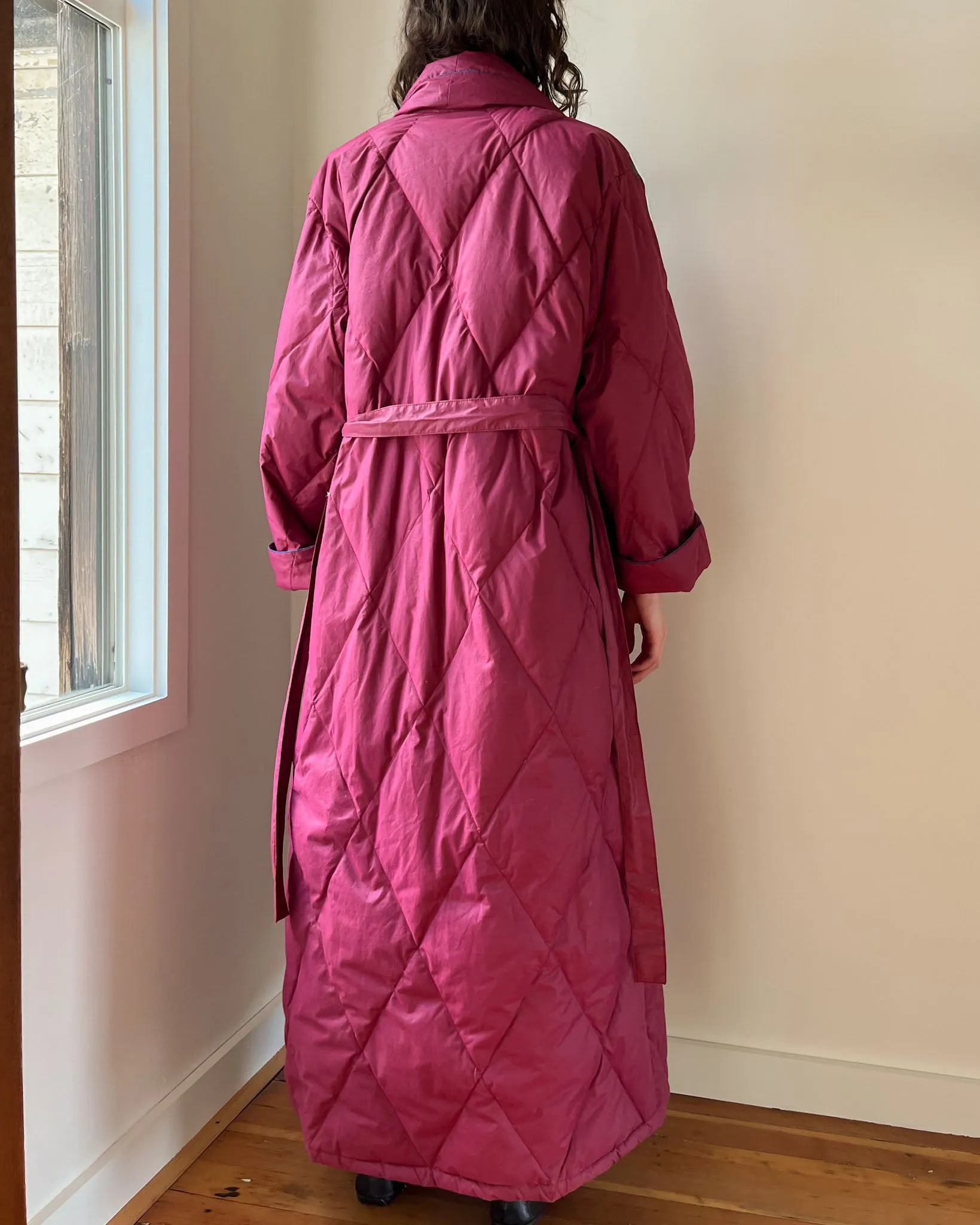 90s Berry Quilted Down Robe | S-XL