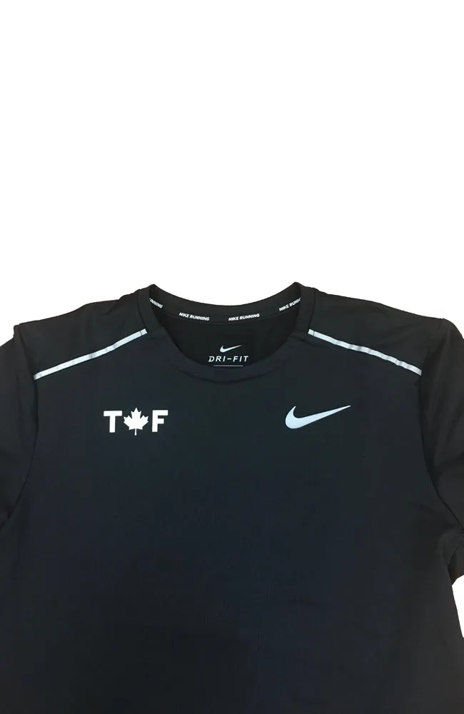 Men’s Nike Canada Track & Field Element Crew