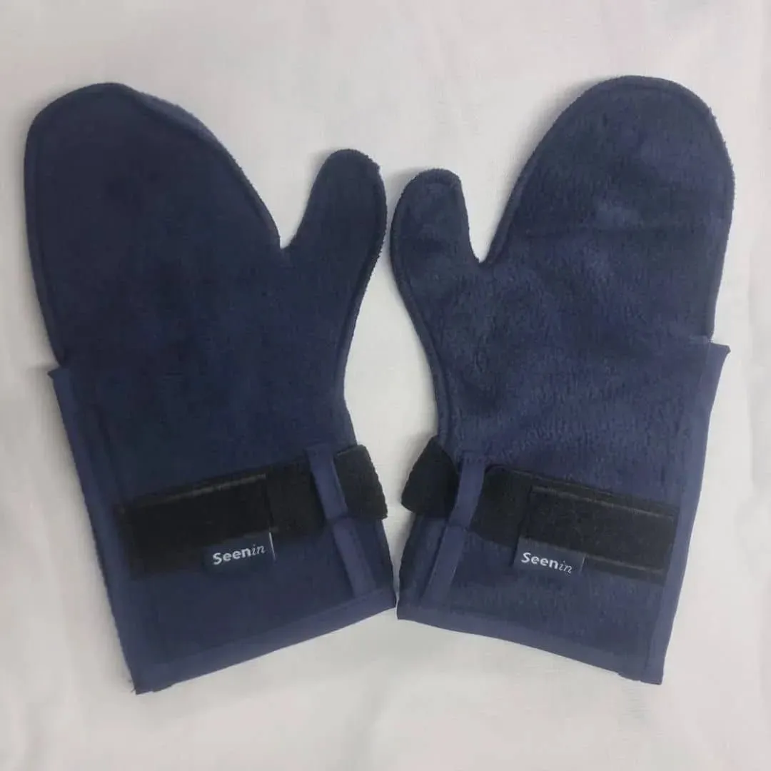 Fleece Mittens with Side Opening